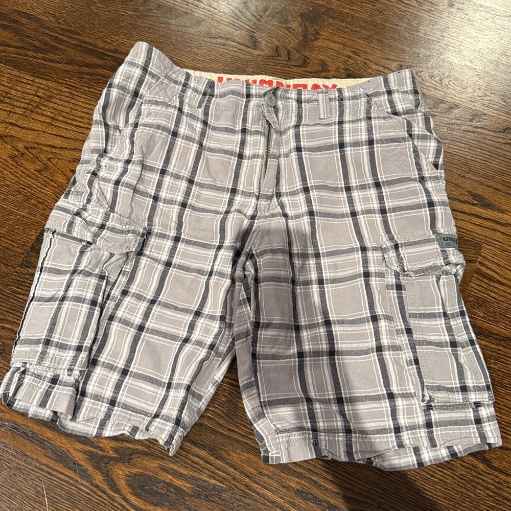 UNIONBAY Gray and White Plaid cargo Shorts size 34